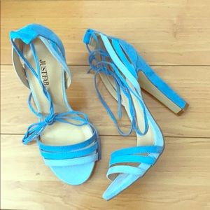 Only worn handful of times or less